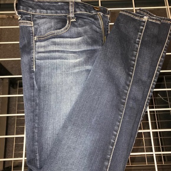 American Eagle Skinny Jeans - Picture 5 of 5